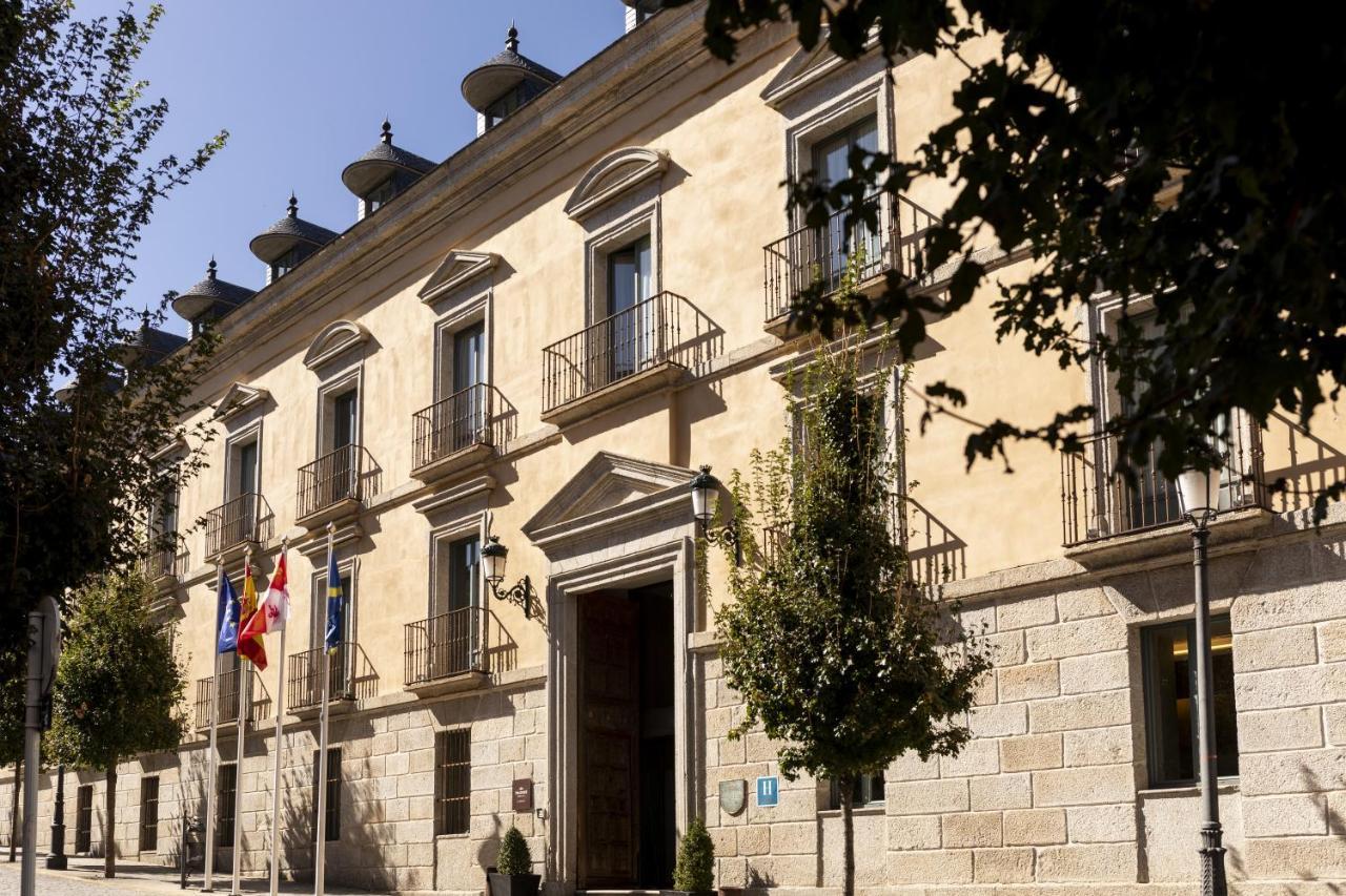 Parador de La Granja San Ildefonso Exterior foto